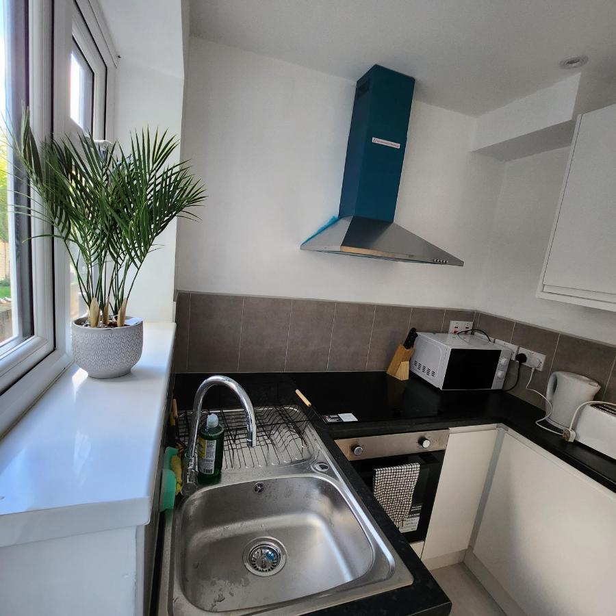 Comfy Diamond Ensuite Room Maidstone With Free Parking And Speedy Wifi Eksteriør bilde